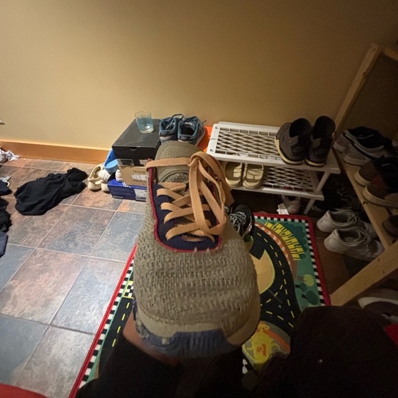 Lebrons 20 - Picture 7 of 10